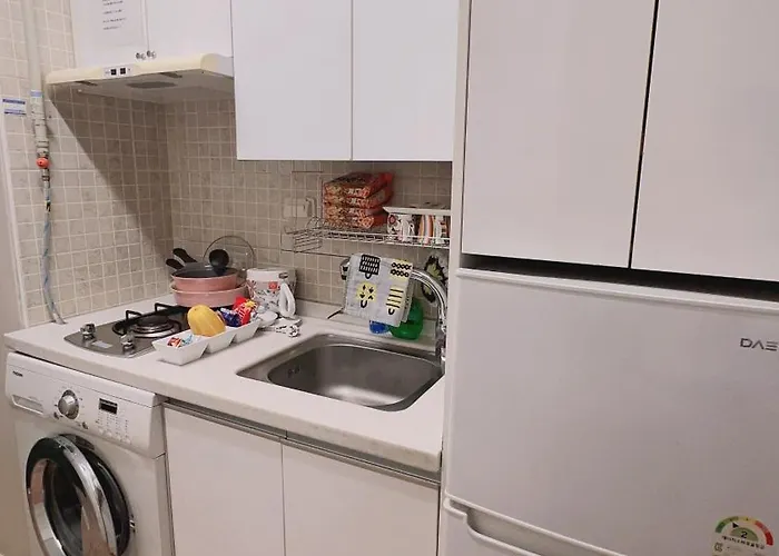 Whouse-sinchon Appart hôtel