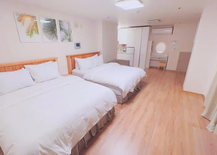 Whouse-sinchon